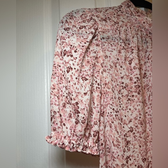 Ever New - Spring Casual Vintage-Inspired Pink Floral Blouse with High Neck - Picture 7 of 10
